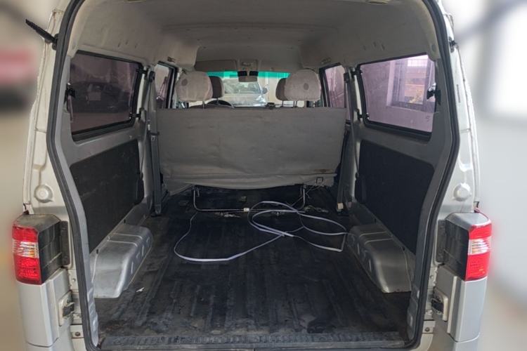 Used Jinbei Hiace X30 2023 1.5L Super-Comfortable Passenger Van 5/6/7-Seater Non-Air-Conditioned Version Model SWC15M Trunk