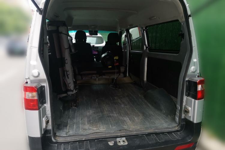 Used Jinbei Hiace X30 2023 1.5L Super-Comfortable Passenger Van 5/6/7-Seater Non-Air-Conditioned Version Model SWC15M Trunk