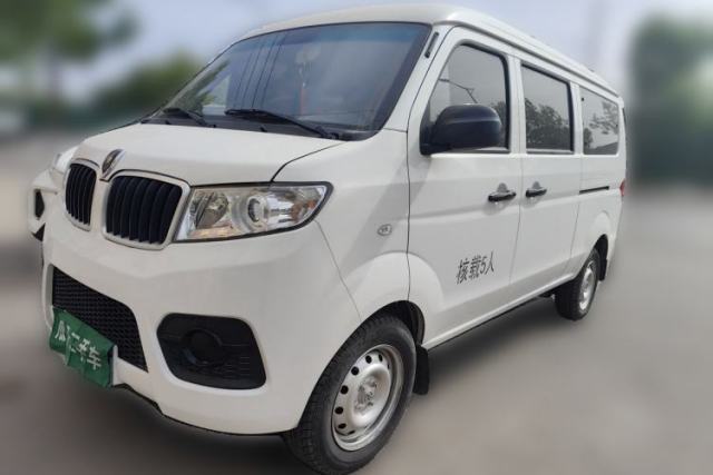 Used Jinbei Hiace X30 2023 1.5L Super-Comfortable Passenger Van 5/6/7-Seater Non-Air-Conditioned Version Model SWC15M