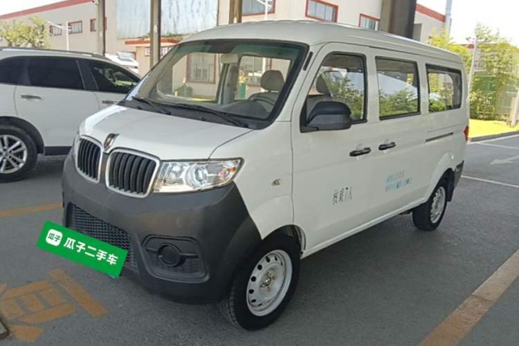 Used Jinbei Hiace X30 2023 1.5L Super-Comfortable Passenger Van 5/6/7-Seater Non-Air-Conditioned Version Model SWC15M Guazi used car, China used car export, Used car for sale, Used Jinbei cars, Cheapest cars for sale