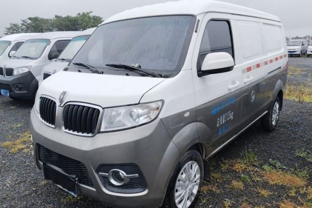 Used Jinbei Hiace X30 2023 1.5L Wealthy Van 2/5-Seater Non-Air-Conditioned Version SWC15M