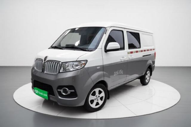 Ojetý Jinbei Hiace X30 2023 1.5L Business-Style Van 2/5-Seater Air-Conditioned Version SWC15M