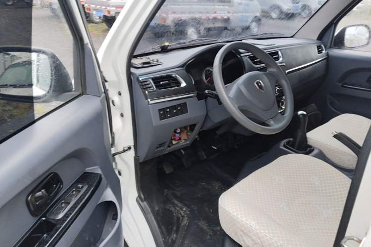 Used Jinbei Hiace X30 2023 1.5L Wealthy Van 2/5-Seater Non-Air-Conditioned Version SWC15M Driver Seat