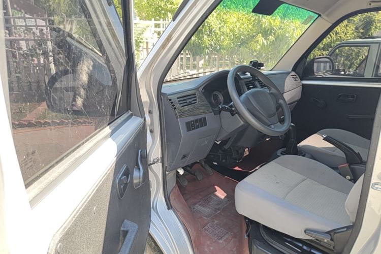 Used Jinbei Hiace X30 2023 1.5L Super-Enjoyment Van 2/5 Seats Non-Air-Conditioned Version SWC15M Driver Seat