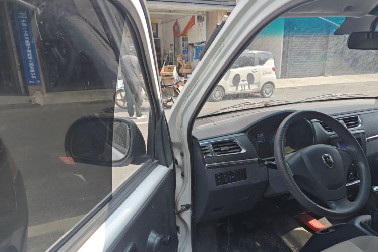 Used Jinbei Hiace X30 2023 1.5L Wealthy-Style Passenger Van 5/6/7-Seater Non-Air-Conditioned Version SWC15M Driver Seat