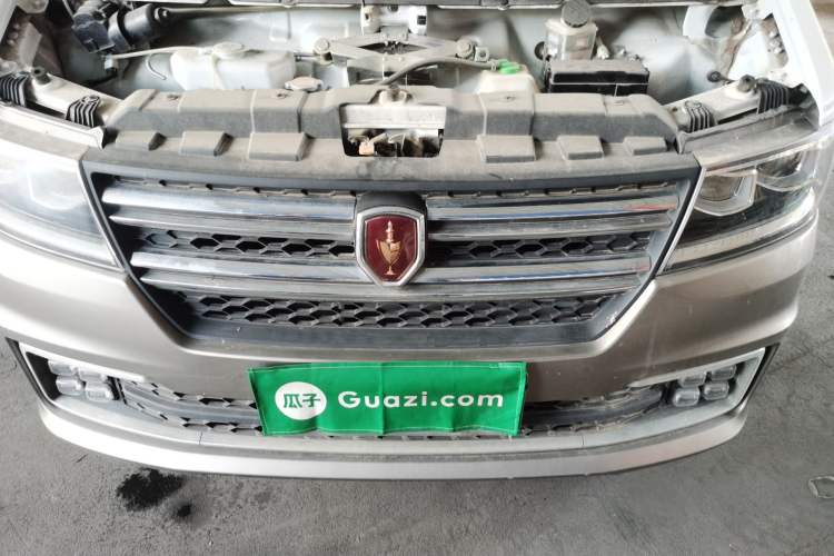 Used Jinbei Hiace X30 2023 1.5L Business-Style Van 2/5-Seater Air-Conditioned Version SWC15M Engine Bay