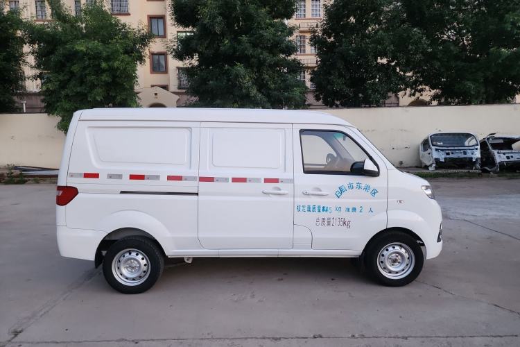 Used Jinbei Hiace X30 2023 1.5L Super-Enjoyment Van 2/5 Seats Non-Air-Conditioned Version SWC15M Exterior 2