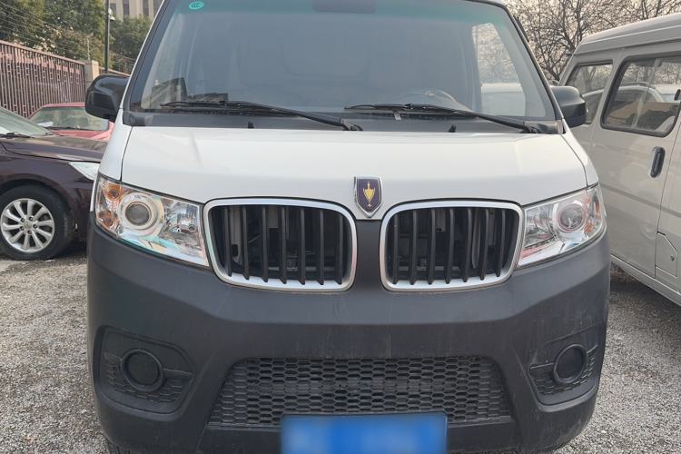 Used Jinbei Hiace X30 2023 1.5L Super-Enjoyment Van 2/5 Seats Non-Air-Conditioned Version SWC15M Exterior 5