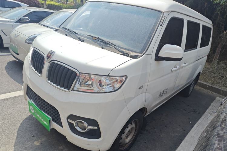 Used Jinbei Hiace X30 2023 1.5L Wealthy-Style Passenger Van 5/6/7-Seater Non-Air-Conditioned Version SWC15M Front Left 45 Deg