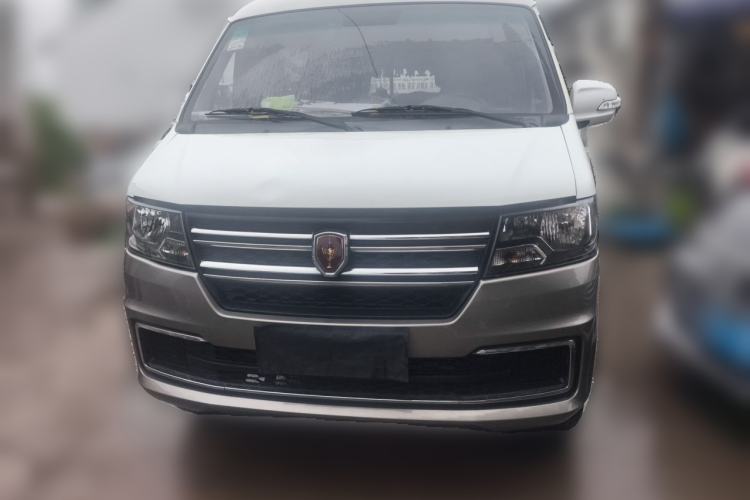 Used Jinbei Hiace X30 2023 1.5L Wealthy-Style Passenger Van 5/6/7-Seater Non-Air-Conditioned Version SWC15M Front