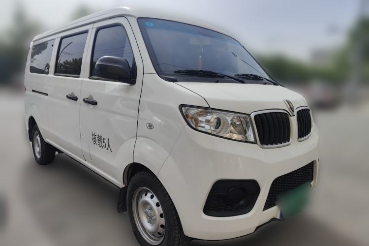 Used Jinbei Hiace X30 2023 1.5L Super-Comfortable Passenger Van 5/6/7-Seater Non-Air-Conditioned Version Model SWC15M Front Right 45 Deg