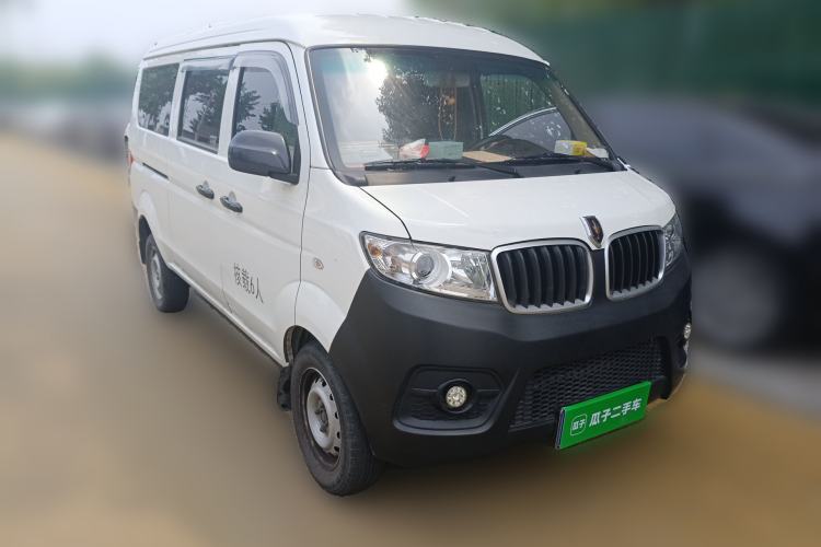 Used Jinbei Hiace X30 2023 1.5L Super-Comfortable Passenger Van 5/6/7-Seater Non-Air-Conditioned Version Model SWC15M Front Right 45 Deg