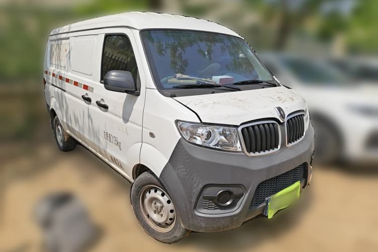Used Jinbei Hiace X30 2023 1.5L Super-Enjoyment Van 2/5 Seats Non-Air-Conditioned Version SWC15M Front Right 45 Deg