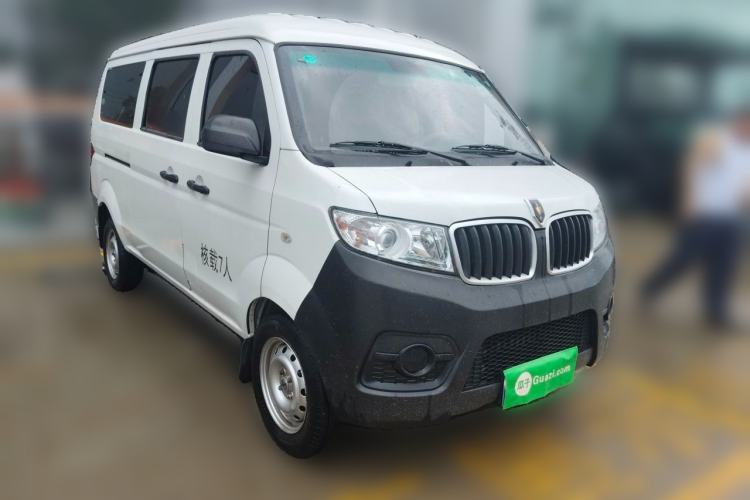 Used Jinbei Hiace X30 2023 1.5L Super-Comfortable Passenger Van 5/6/7-Seater Non-Air-Conditioned Version Model SWC15M Front Right 45 Deg