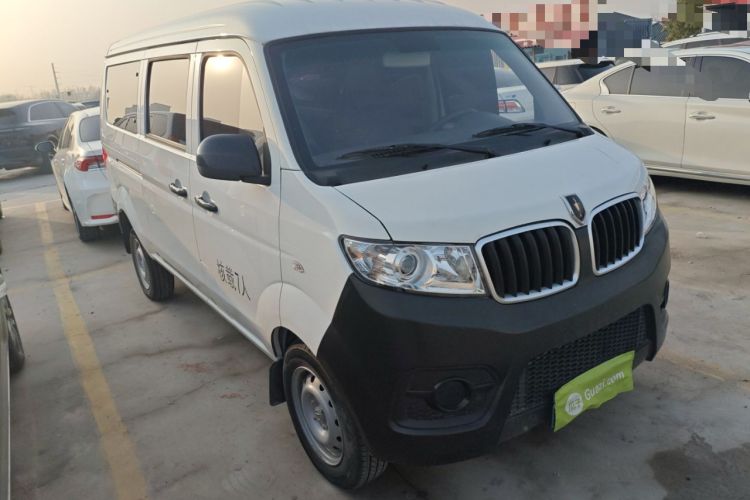 Used Jinbei Hiace X30 2023 1.5L Super-Comfortable Passenger Van 5/6/7-Seater Non-Air-Conditioned Version Model SWC15M Front Right 45 Deg
