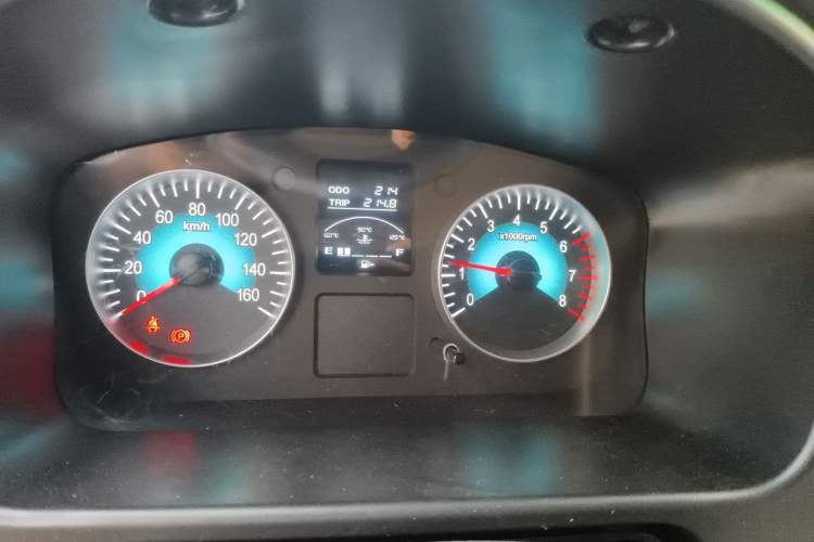 Used Jinbei Hiace X30 2023 1.5L Super-Comfortable Passenger Van 5/6/7-Seater Non-Air-Conditioned Version Model SWC15M Instrument Cluster