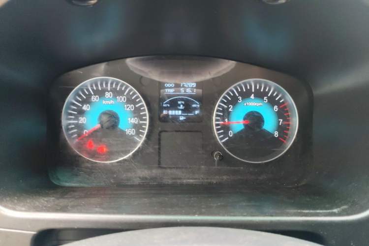 Used Jinbei Hiace X30 2023 1.5L Super-Comfortable Passenger Van 5/6/7-Seater Non-Air-Conditioned Version Model SWC15M Instrument Cluster