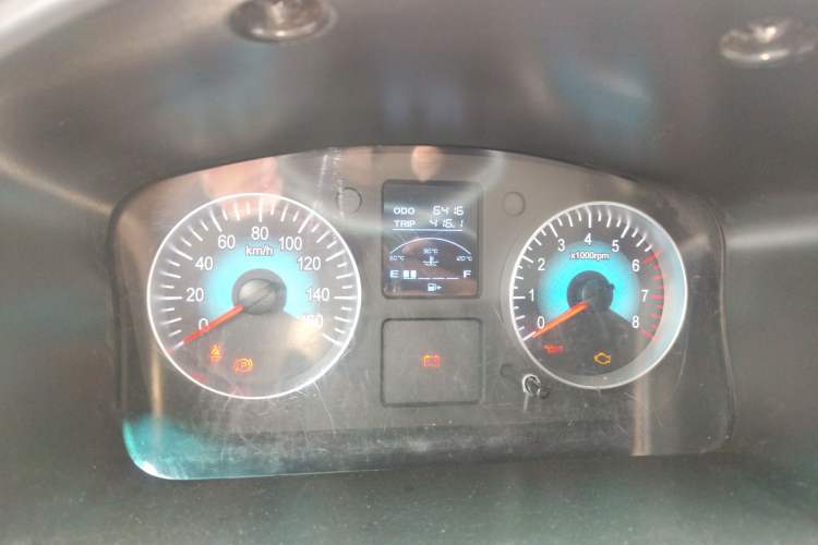 Used Jinbei Hiace X30 2023 1.5L Super-Comfortable Passenger Van 5/6/7-Seater Non-Air-Conditioned Version Model SWC15M Instrument Cluster