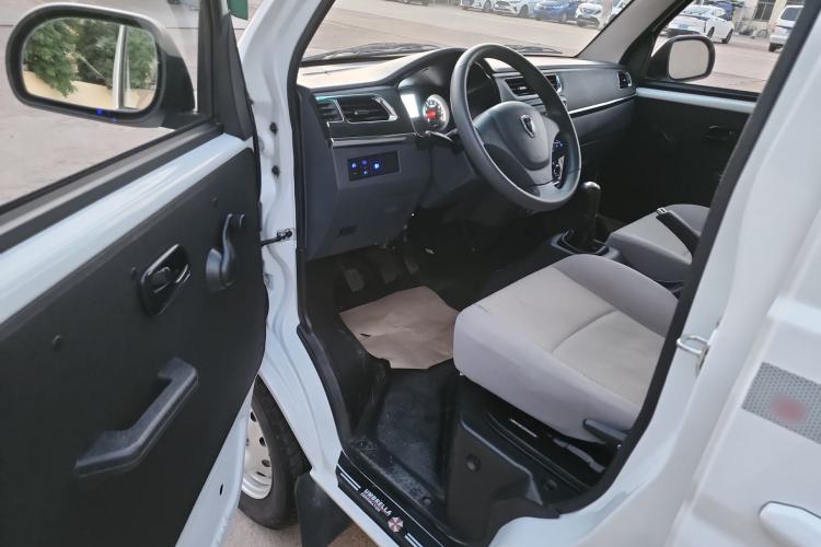 Used Jinbei Hiace X30 2023 1.5L Super-Enjoyment Van 2/5 Seats Non-Air-Conditioned Version SWC15M Interior 1