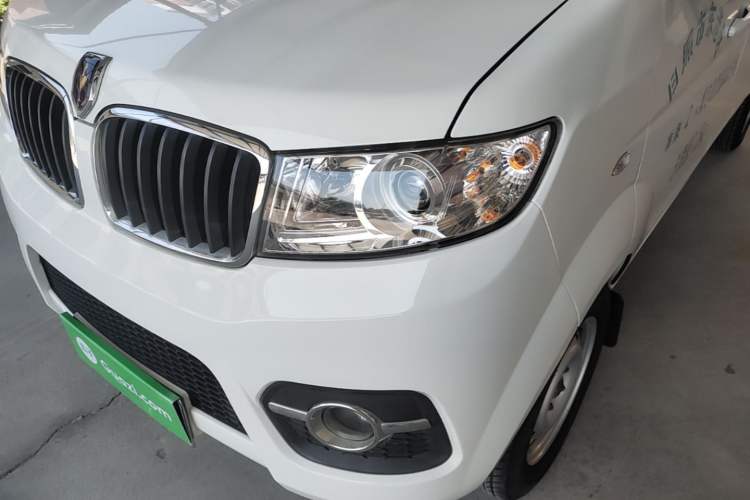 Used Jinbei Hiace X30 2023 1.5L Super-Enjoyment Van 2/5 Seats Non-Air-Conditioned Version SWC15M Left Front Headlight