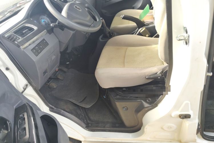 Used Jinbei Hiace X30 2023 1.5L Wealthy-Style Passenger Van 5/6/7-Seater Non-Air-Conditioned Version SWC15M Left Front Seat