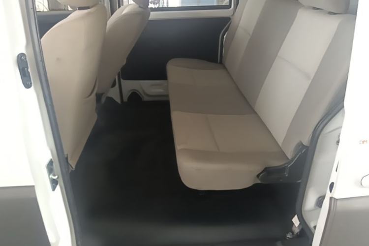 Used Jinbei Hiace X30 2023 1.5L Wealthy Van 2/5-Seater Non-Air-Conditioned Version SWC15M Left Rear Seat