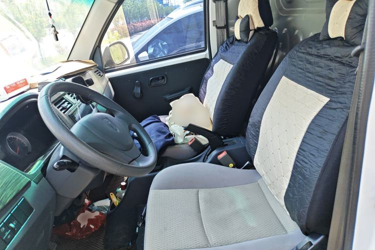 Used Jinbei Hiace X30 2023 1.5L Super-Enjoyment Van 2/5 Seats Non-Air-Conditioned Version SWC15M Left Rear Seat