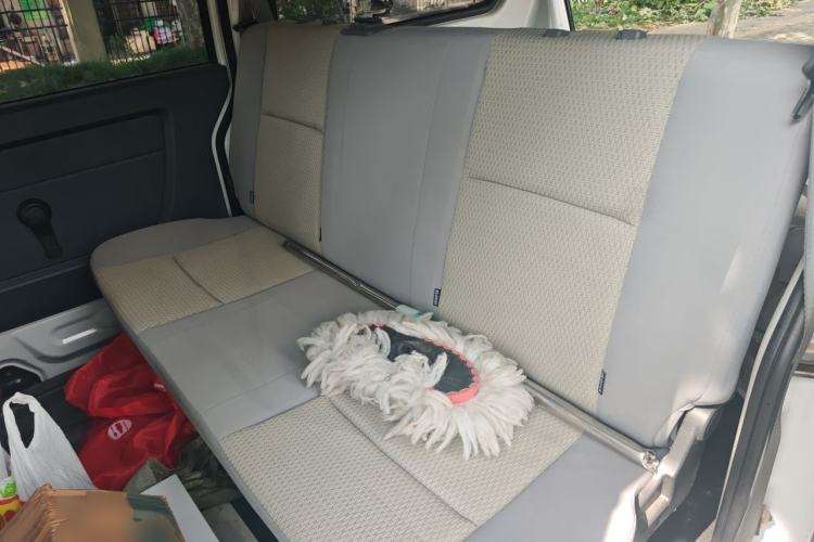 Used Jinbei Hiace X30 2023 1.5L Business-Style Passenger Van 5/6/7-Seater Non-Air-Conditioned Version SWC15M Left Rear Seat