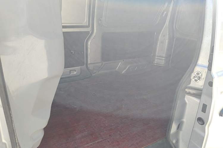Used Jinbei Hiace X30 2023 1.5L Super-Enjoyment Van 2/5 Seats Non-Air-Conditioned Version SWC15M Left Rear Seat