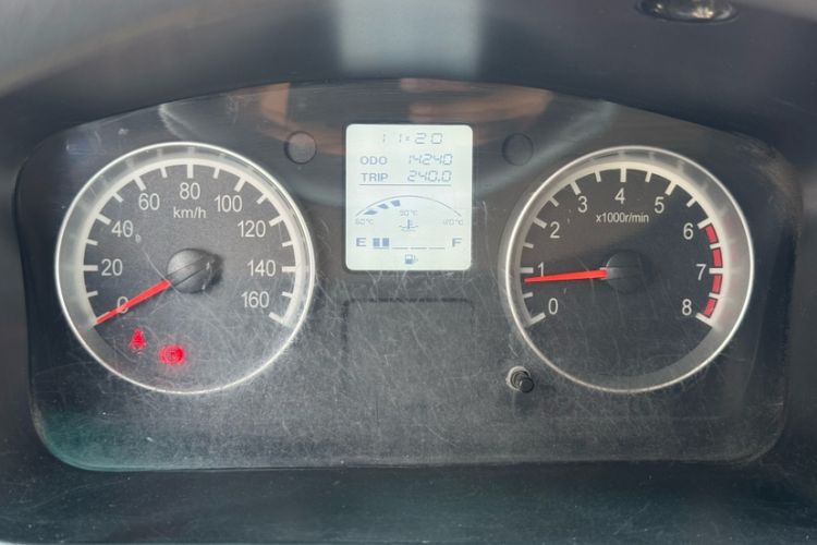 Used Jinbei Hiace X30 2023 1.5L Super-Enjoyment Van 2/5 Seats Non-Air-Conditioned Version SWC15M Odometer Close Up