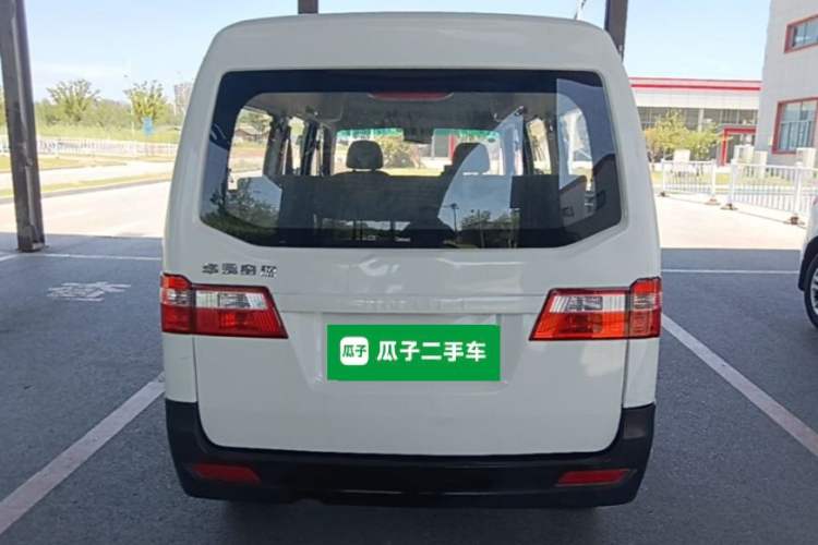 Used Jinbei Hiace X30 2023 1.5L Super-Comfortable Passenger Van 5/6/7-Seater Non-Air-Conditioned Version Model SWC15M Rear