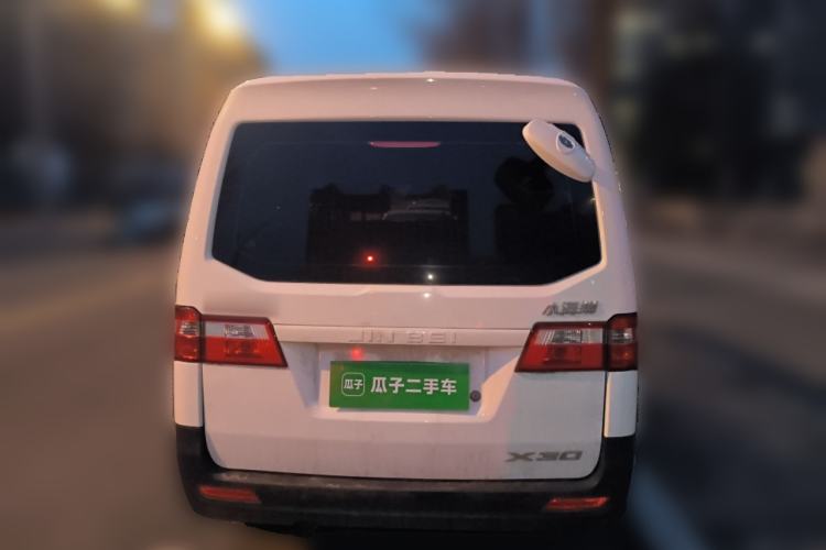 Used Jinbei Hiace X30 2023 1.5L Super-Comfortable Passenger Van 5/6/7-Seater Non-Air-Conditioned Version Model SWC15M Rear