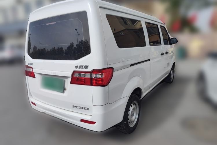 Used Jinbei Hiace X30 2023 1.5L Super-Comfortable Passenger Van 5/6/7-Seater Non-Air-Conditioned Version Model SWC15M Rear Right 45 Deg