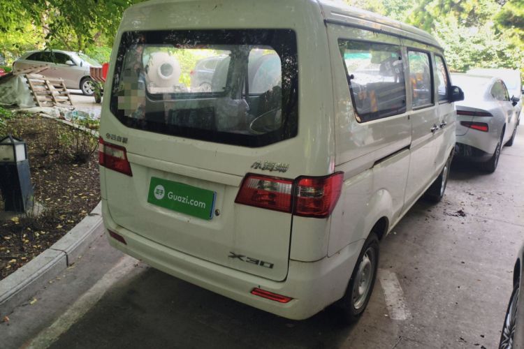 Used Jinbei Hiace X30 2023 1.5L Super-Comfortable Passenger Van 5/6/7-Seater Non-Air-Conditioned Version Model SWC15M Rear Right 45 Deg