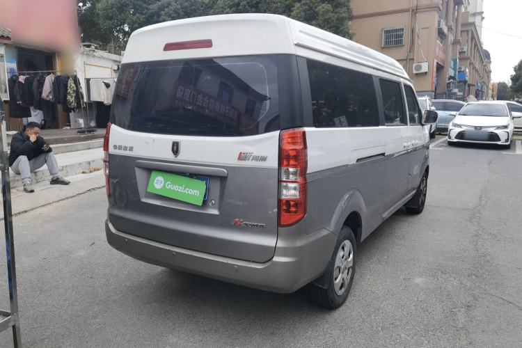Used Jinbei Hiace X30 2023 1.5L Business-Style Passenger Van 5/6/7-Seater Non-Air-Conditioned Version SWC15M Rear Right 45 Deg