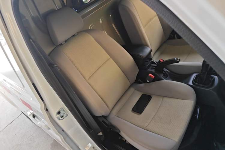 Used Jinbei Hiace X30 2023 1.5L Super-Enjoyment Van 2/5 Seats Non-Air-Conditioned Version SWC15M Right Front Seat