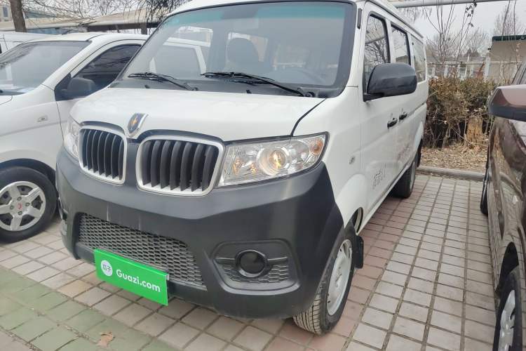 Used Jinbei Hiace X30 2023 1.5L Super-Comfortable Passenger Van 5/6/7-Seater Non-Air-Conditioned Version Model SWC15M Guazi used car, China used car export, Used car for sale, Used cars, Cheapest cars for sale