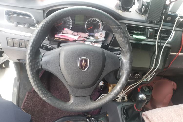 Used Jinbei Hiace X30 2023 1.5L Wealthy Van 2/5-Seater Non-Air-Conditioned Version SWC15M Steering Wheel