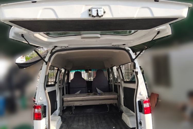 Used Jinbei Hiace X30 2023 1.5L Super-Comfortable Passenger Van 5/6/7-Seater Non-Air-Conditioned Version Model SWC15M Trunk