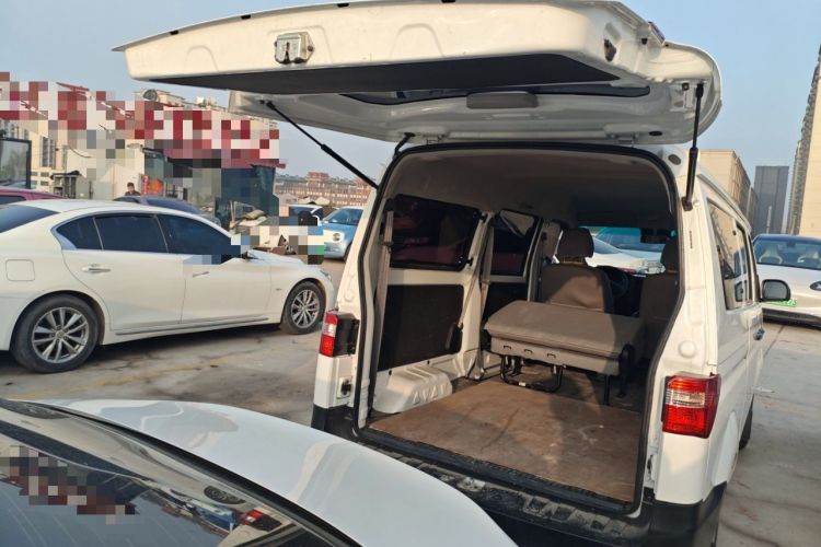 Used Jinbei Hiace X30 2023 1.5L Super-Comfortable Passenger Van 5/6/7-Seater Non-Air-Conditioned Version Model SWC15M Trunk