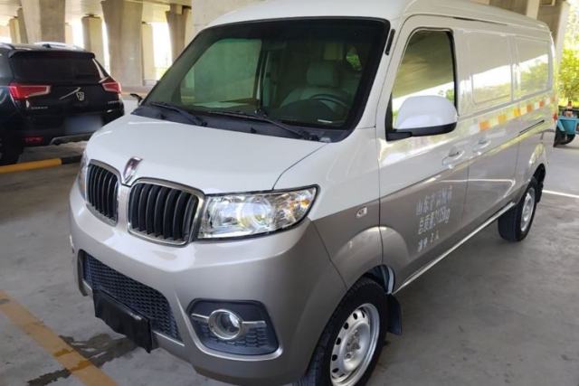 Jinbei Hiace X30 2023 1.5L Wealthy Van 2/5-Seater Non-Air-Conditioned Version SWC15M usado
