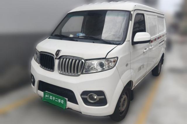 Used Jinbei Hiace X30 2023 1.5L Business-Style Van 2/5-Seater Air-Conditioned Version SWC15M