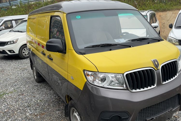 Used Jinbei Hiace X30 2023 1.5L Super-Enjoyment Van 2/5 Seats Non-Air-Conditioned Version SWC15M Exterior 2