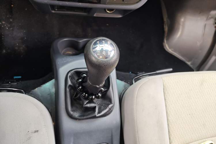 Used Jinbei Hiace X30 2023 1.5L Super-Enjoyment Van 2/5 Seats Non-Air-Conditioned Version SWC15M Gear Lever