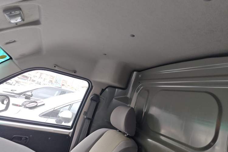 Used Jinbei Hiace X30 2023 1.5L Super-Enjoyment Van 2/5 Seats Non-Air-Conditioned Version SWC15M Headliner