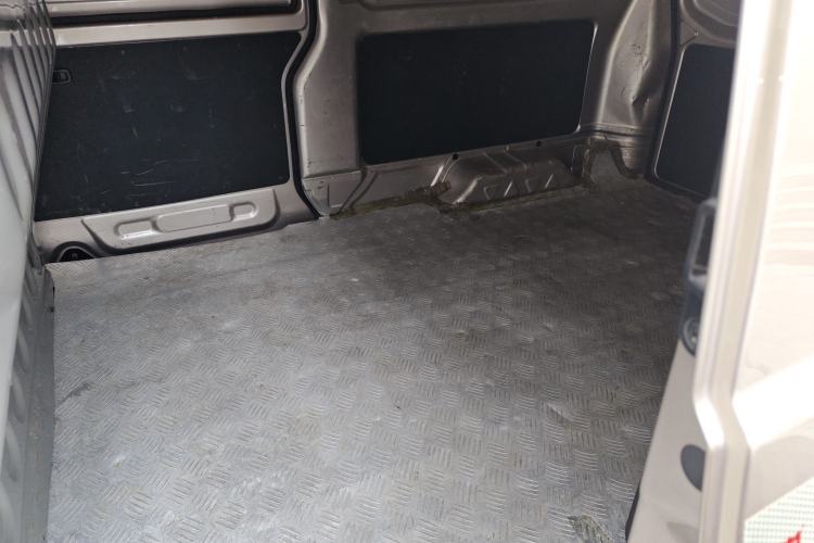 Used Jinbei Hiace X30 2023 1.5L Super-Enjoyment Van 2/5 Seats Non-Air-Conditioned Version SWC15M Left Rear Seat