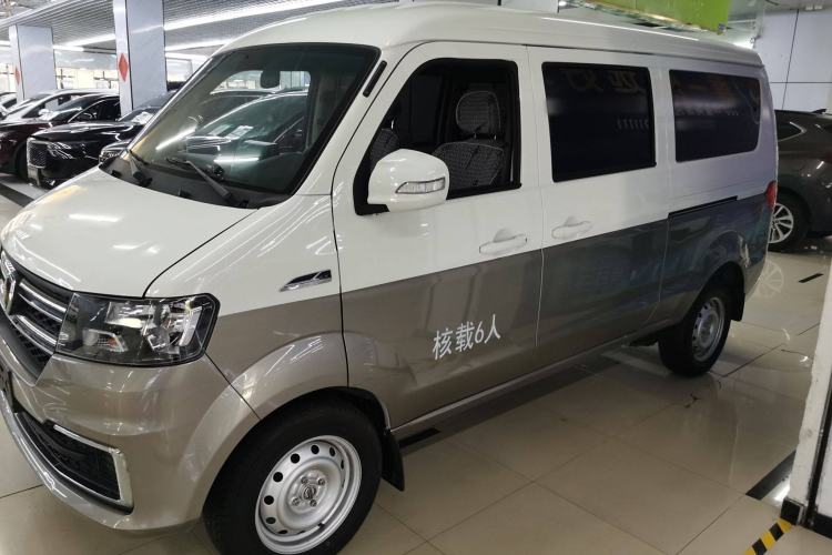 Used Jinbei Hiace X30 2024 1.5L Wealthy-Style Passenger Van 5/6/7 Seater Exterior 3