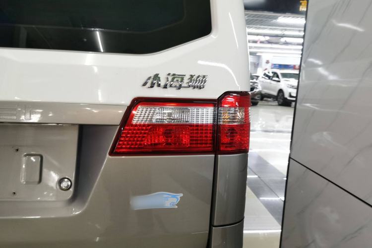 Used Jinbei Hiace X30 2024 1.5L Wealthy-Style Passenger Van 5/6/7 Seater Exterior 6