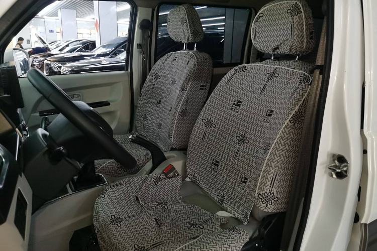 Used Jinbei Hiace X30 2024 1.5L Wealthy-Style Passenger Van 5/6/7 Seater Left Front Seat