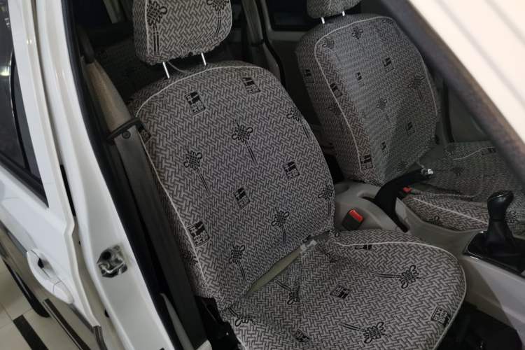 Used Jinbei Hiace X30 2024 1.5L Wealthy-Style Passenger Van 5/6/7 Seater Right Front Seat